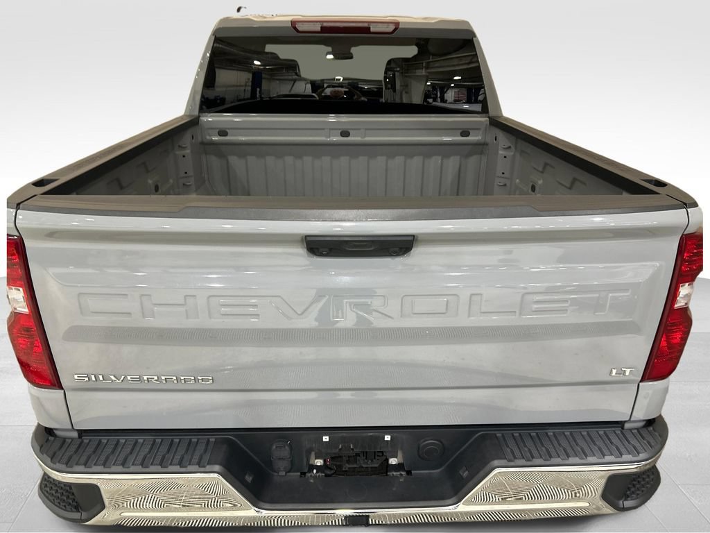 Used 2024 Chevrolet Silverado 1500 LT AWD/4WD image 4