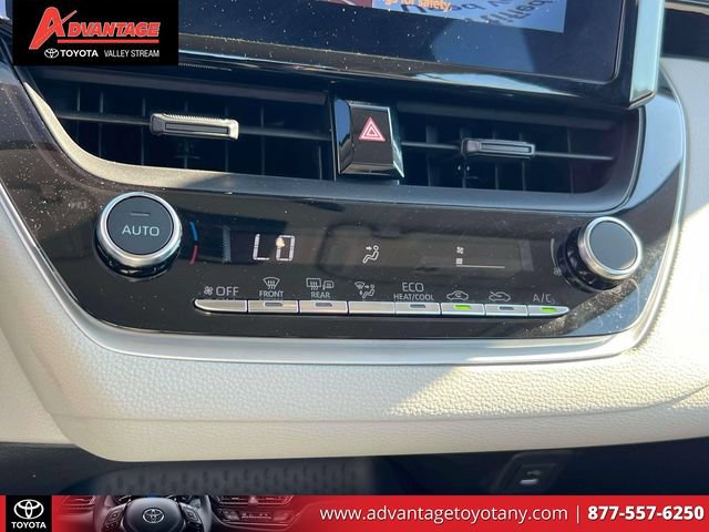 Used 2026 Toyota Corolla LE FWD image 34