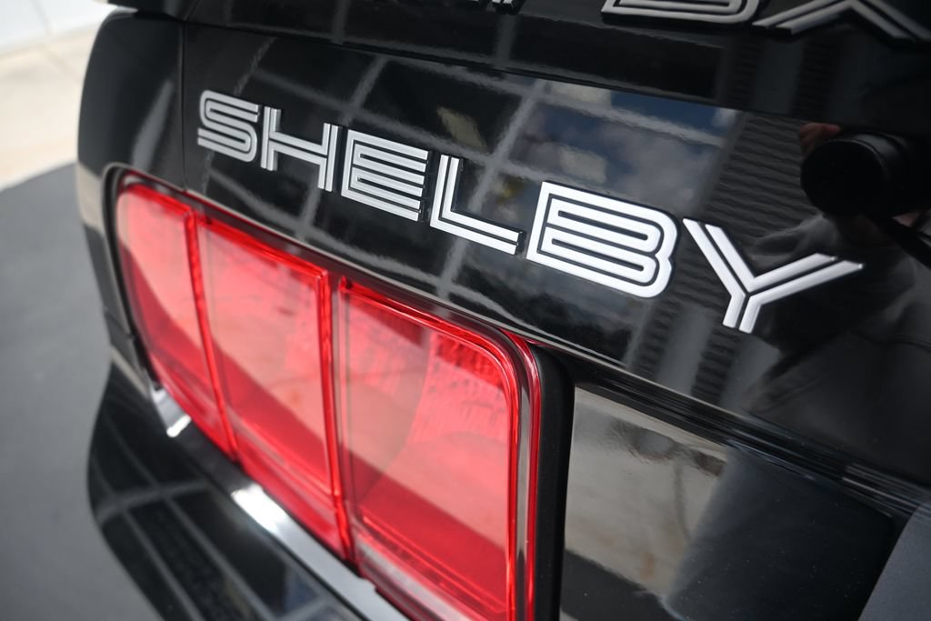 Used 2007 Ford Mustang Shelby GT500 RWD image 11