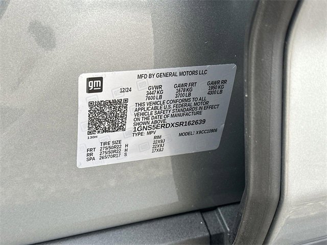 Used 2025 Chevrolet Suburban RST image 33
