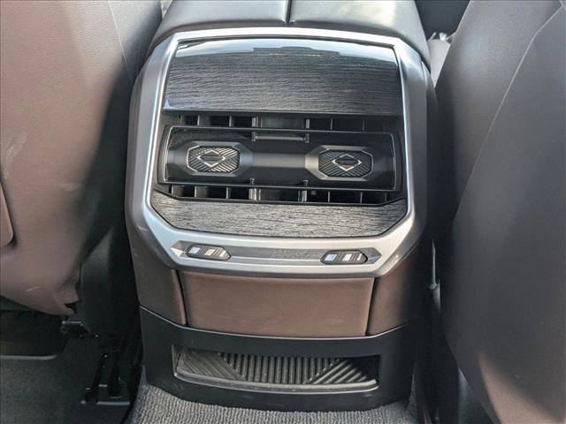 Certified 2023 BMW 740i w/ Parking Assistance Package RWD image 17