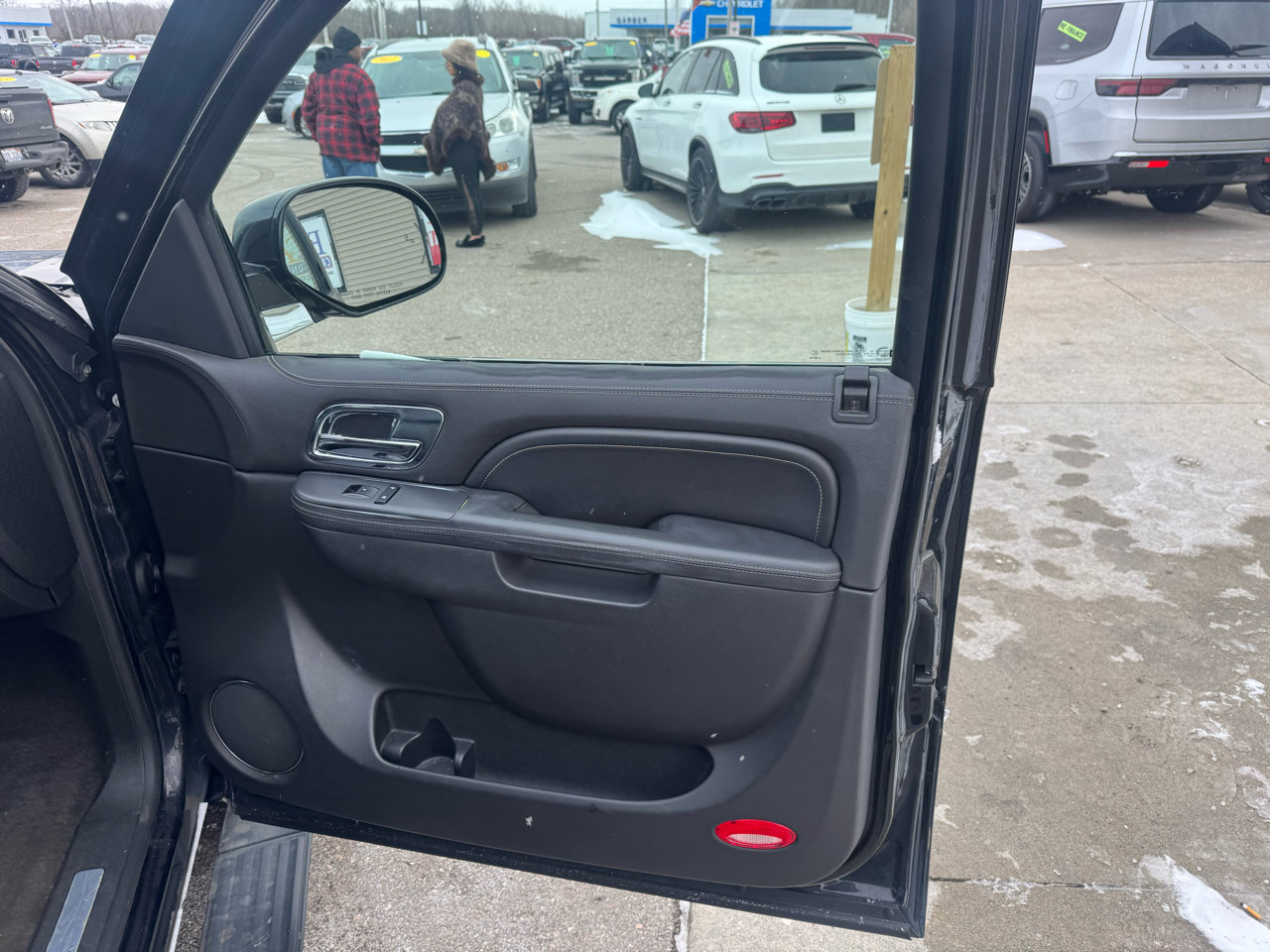 Used 2014 Cadillac Escalade Platinum image 15