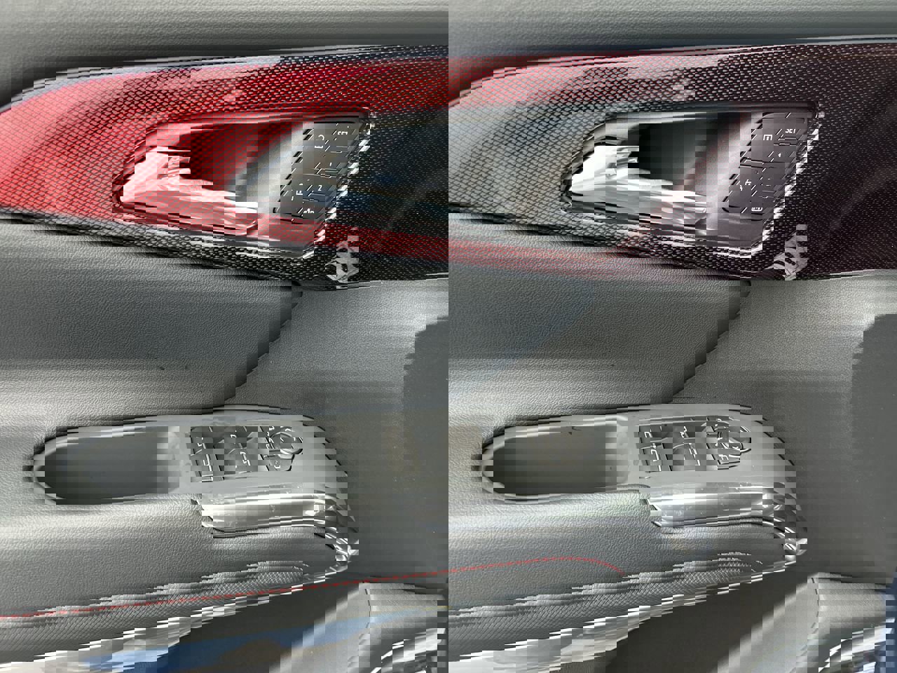 New 2026 Chevrolet Traverse RS w/ LPO, Floor Liner Package image 21