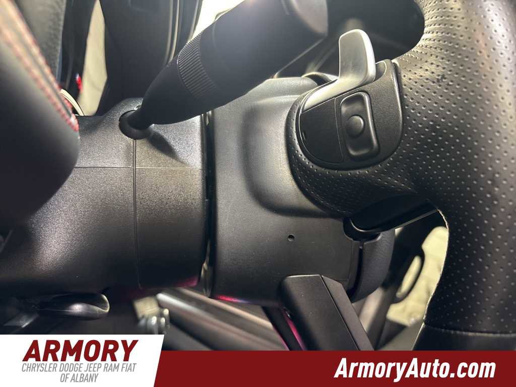 Used 2025 Dodge Durango GT image 11