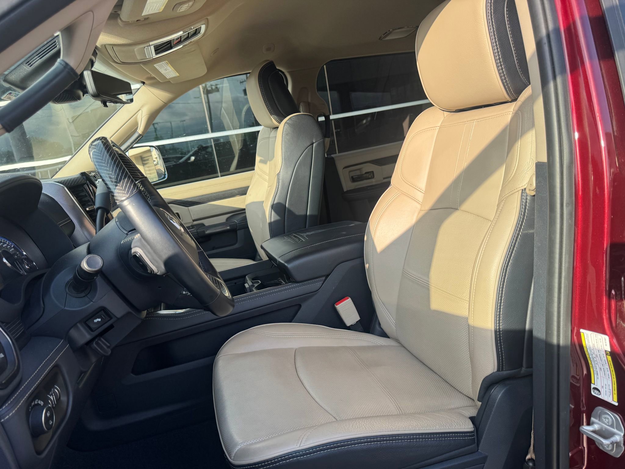 Used 2022 RAM 2500 Limited AWD/4WD image 9