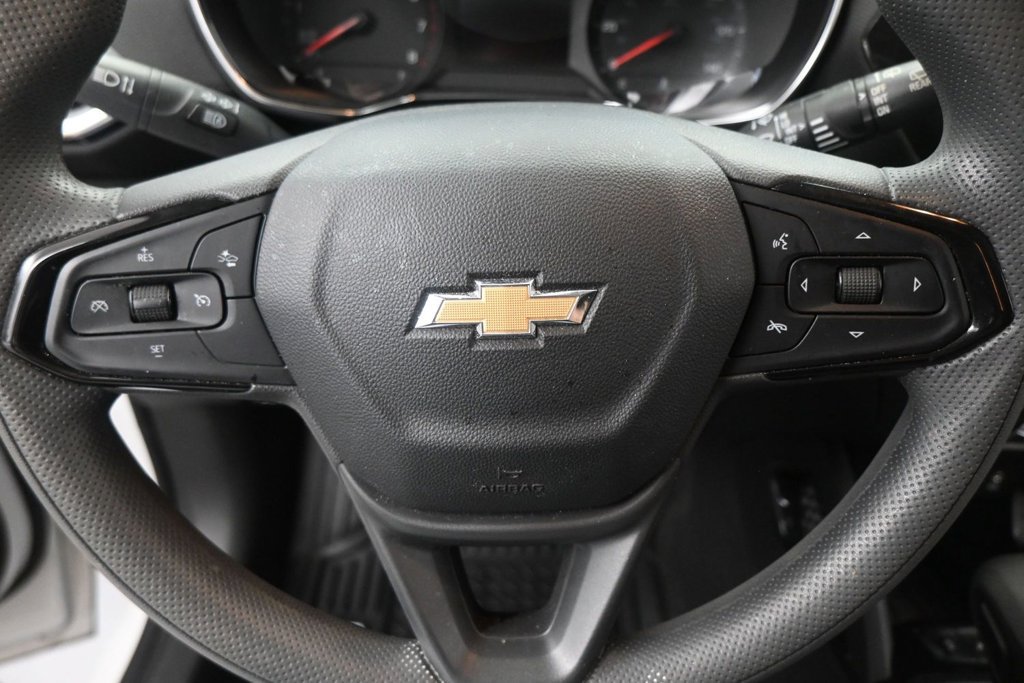 Used 2023 Chevrolet TrailBlazer LT w/ Convenience Package FWD image 11