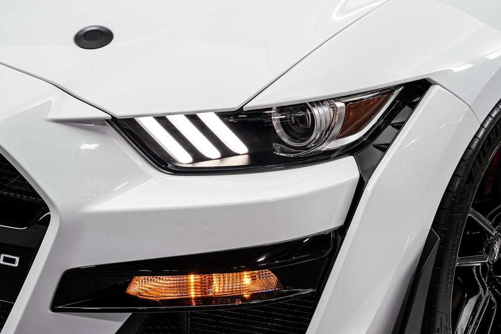 Used 2022 Ford Mustang Shelby GT500 w/ Technology Package RWD image 12