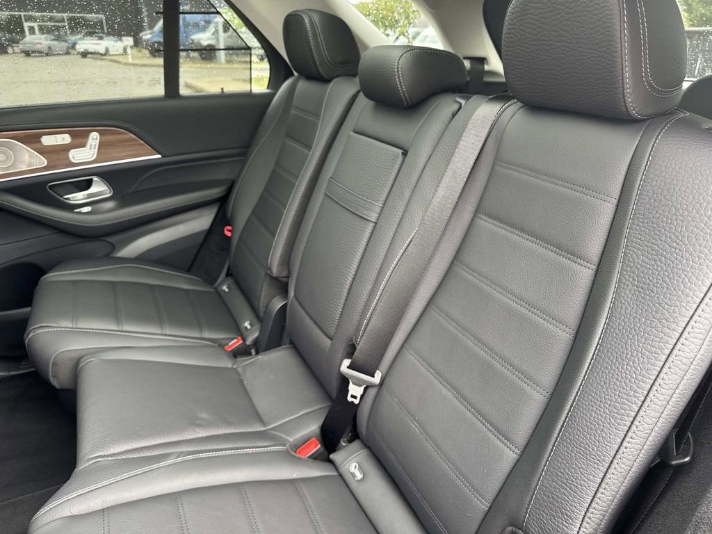 New 2026 Mercedes-Benz GLE 580 4MATIC image 14