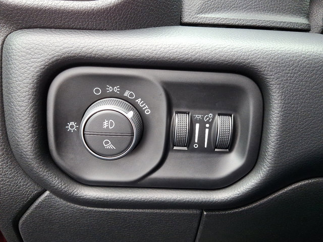 Used 2020 RAM 2500 Big Horn w/ Level 1 Equipment Group image 28