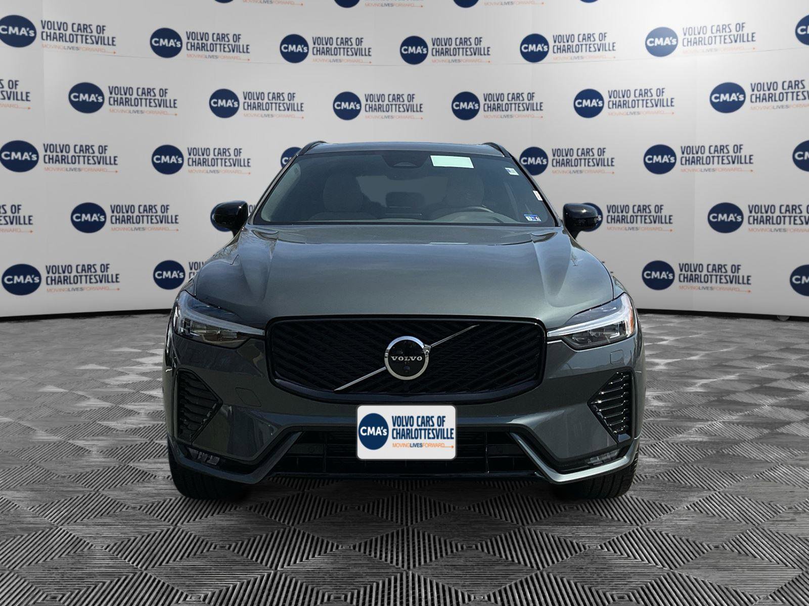 New 2026 Volvo XC60 B5 Plus w/ Climate Package AWD/4WD image 8