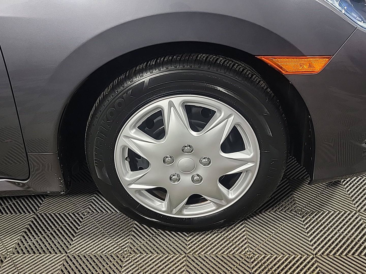 Used 2020 Honda Civic LX image 3