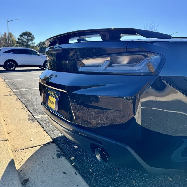 Used 2018 Chevrolet Camaro SS image 7