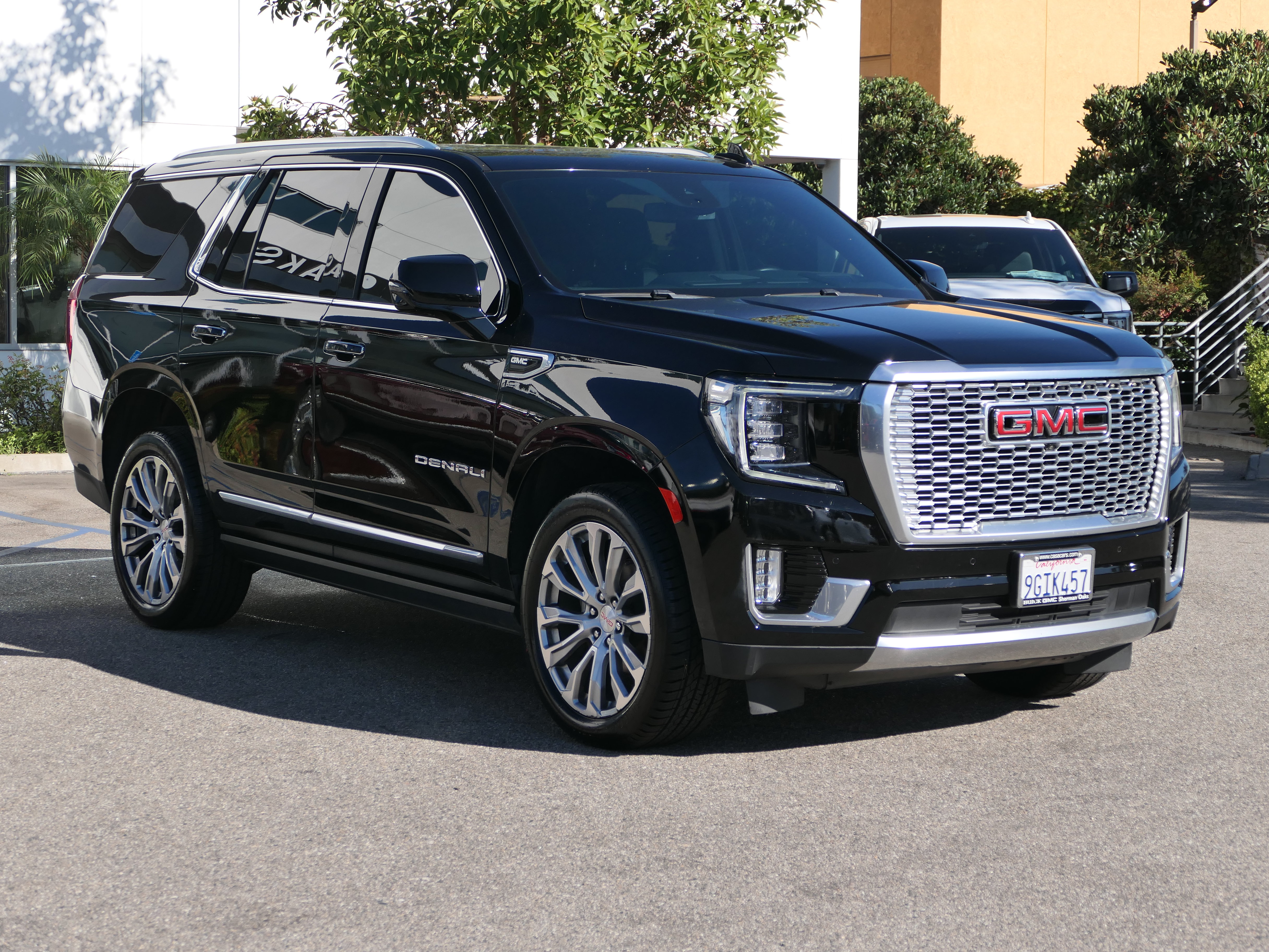 Used 2023 GMC Yukon Denali AWD/4WD image 7