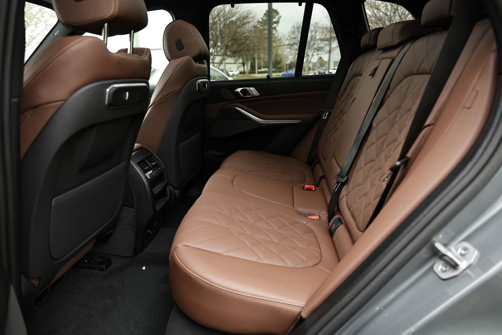 New 2026 BMW X5 xDrive40i w/ M Sport Package image 27