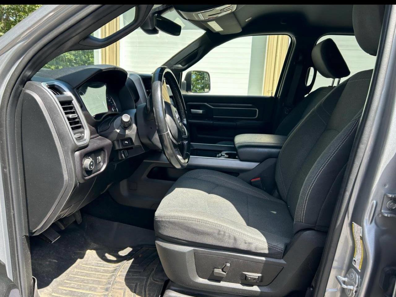 Used 2021 RAM 2500 Big Horn w/ Night Edition image 8