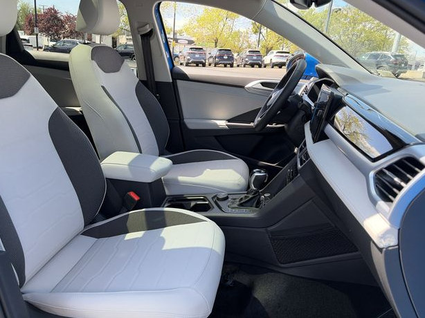 New 2026 Volkswagen Taos SE AWD/4WD image 30