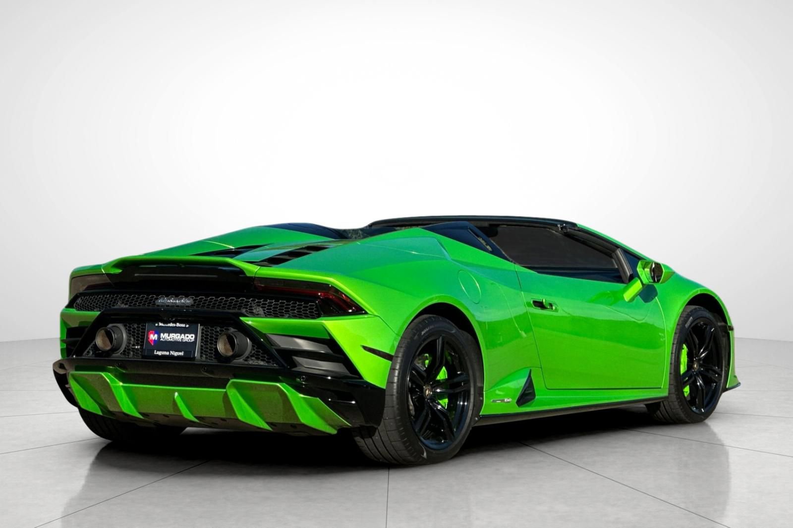 Used 2021 Lamborghini Huracan EVO image 3