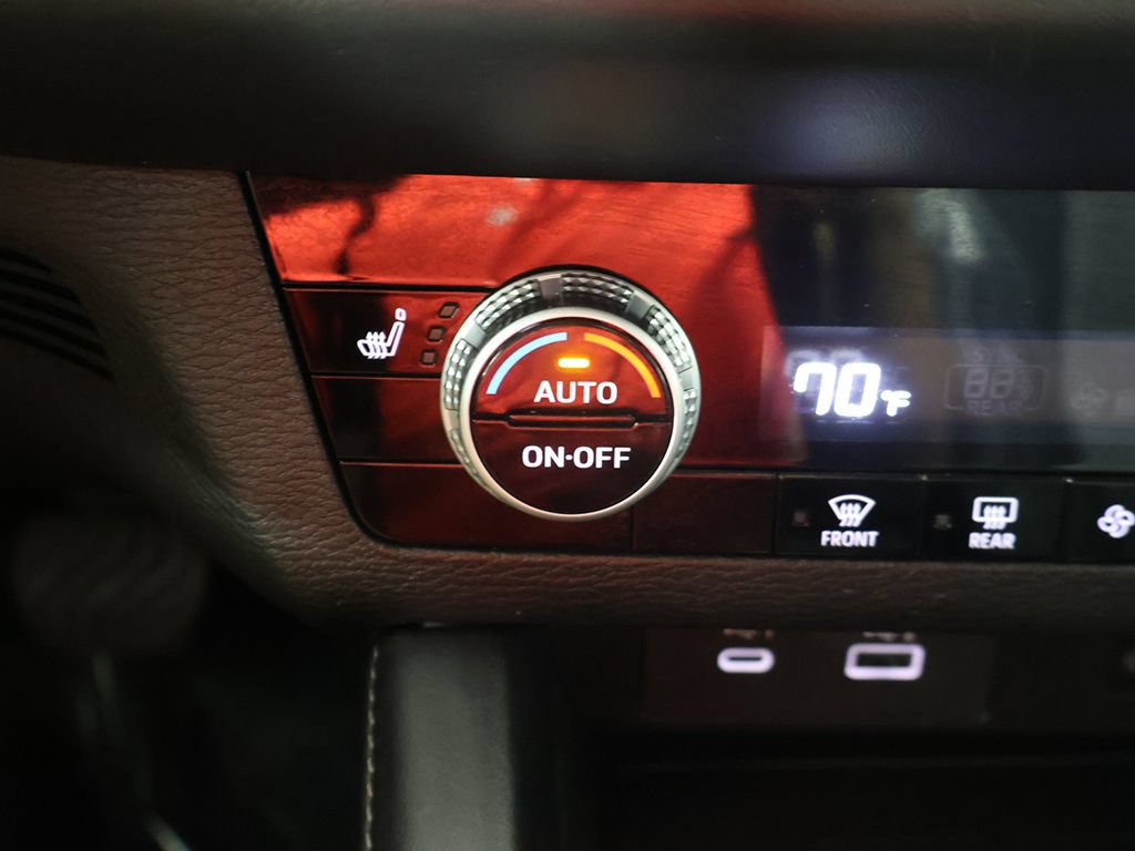 Used 2024 Mitsubishi Outlander SE AWD/4WD image 49