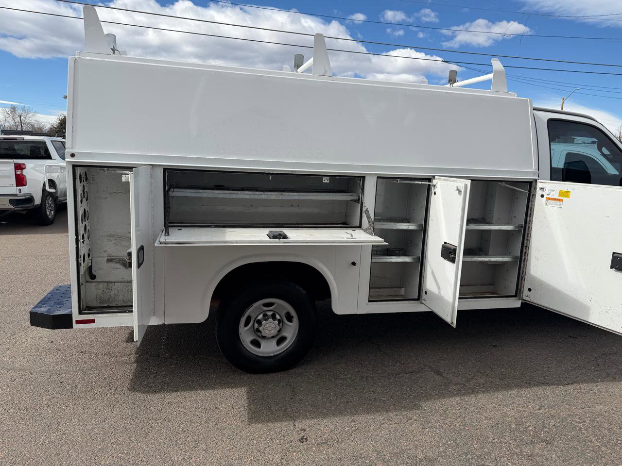 Used 2016 Chevrolet Express 3500 image 26