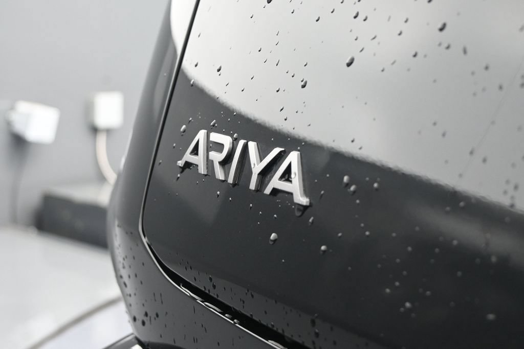 Certified 2025 Nissan Ariya Platinum AWD/4WD image 13