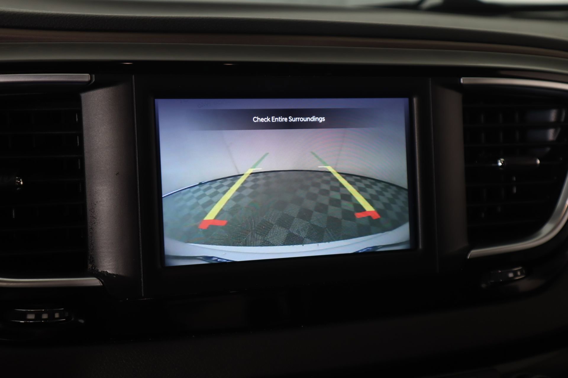 Used 2024 Chrysler Voyager LX image 6