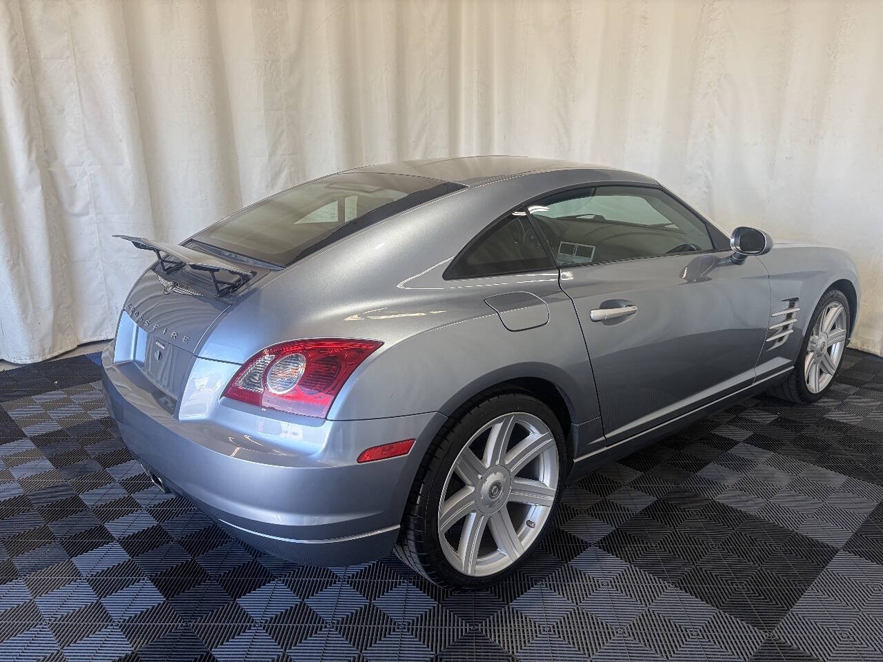Used 2004 Chrysler Crossfire Coupe RWD image 9