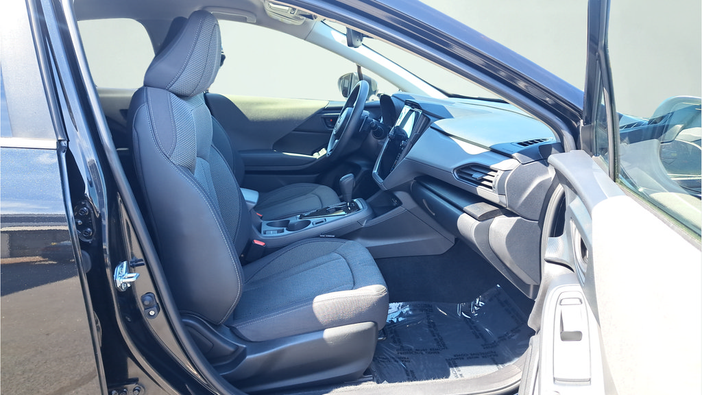 Used 2024 Subaru Crosstrek 2.0i Premium AWD/4WD image 11