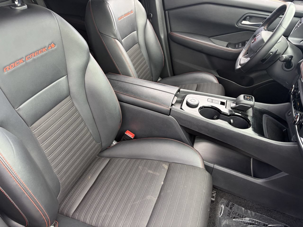 Used 2025 Nissan Rogue SV AWD/4WD image 11