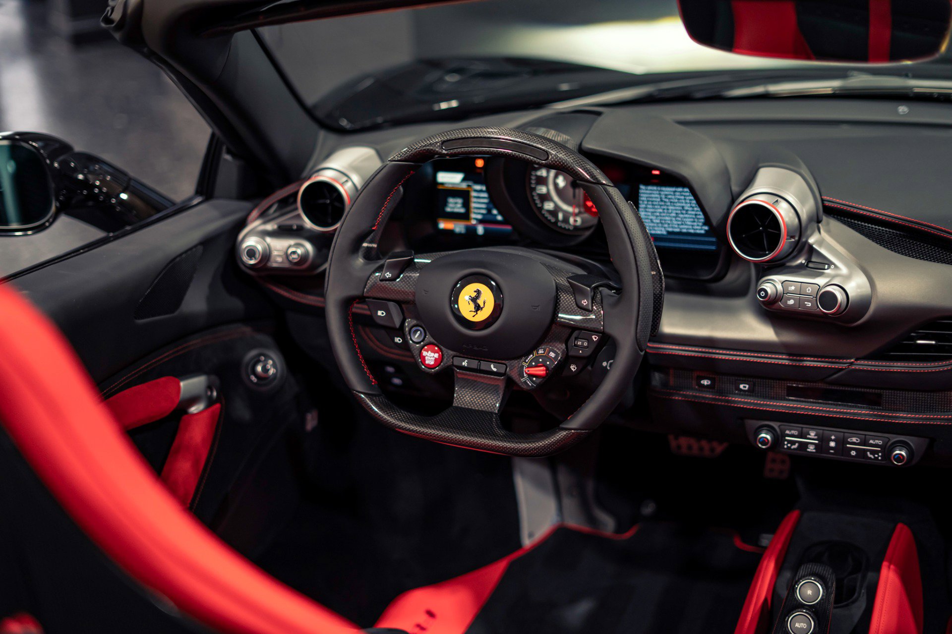 Used 2023 Ferrari F8 Tributo RWD image 41