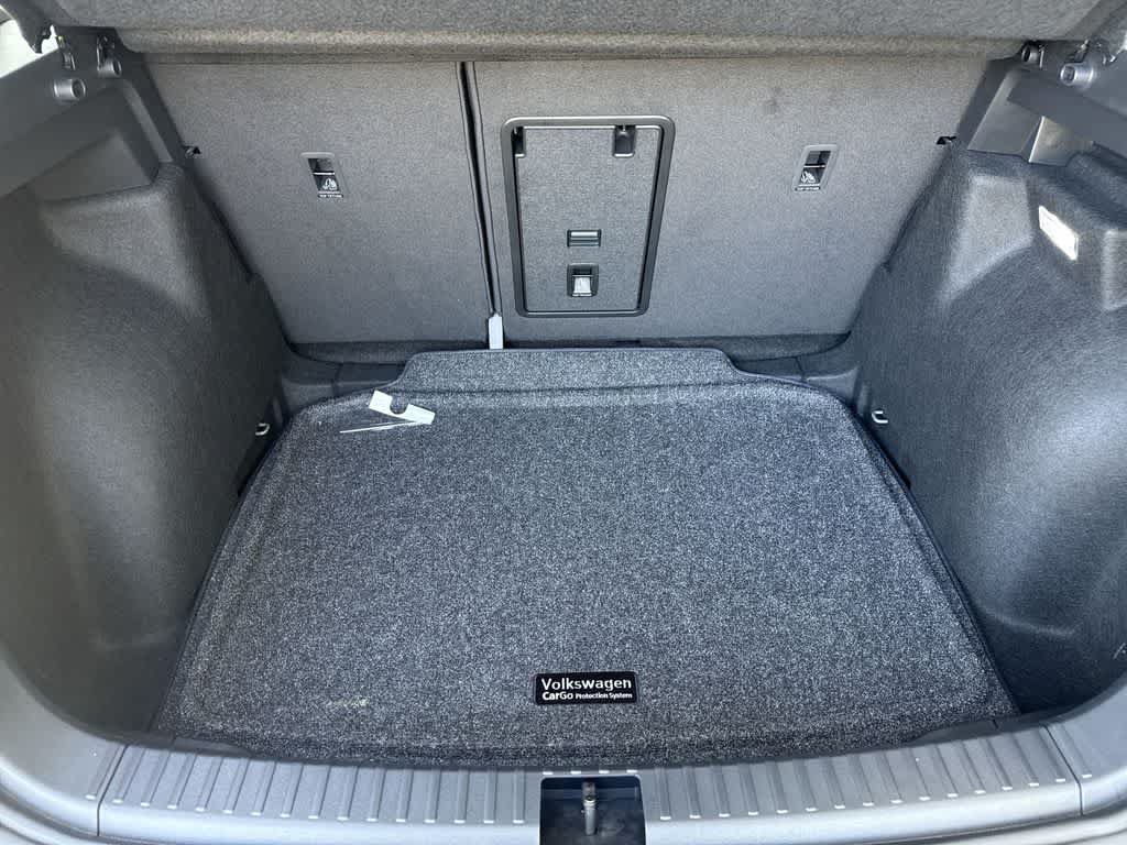New 2026 Volkswagen Taos SE FWD image 25