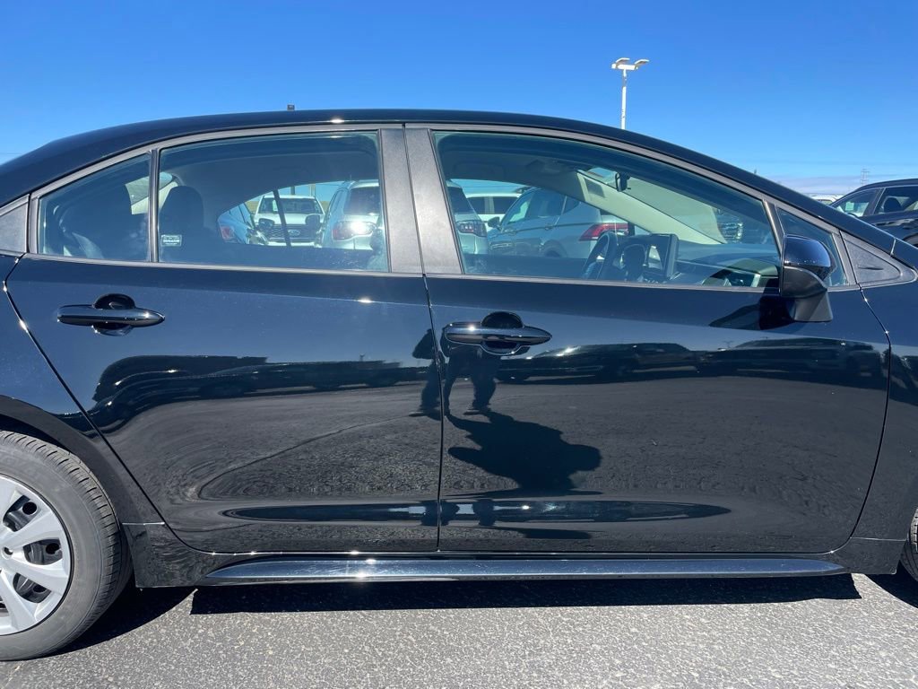 Used 2024 Toyota Corolla LE FWD image 24