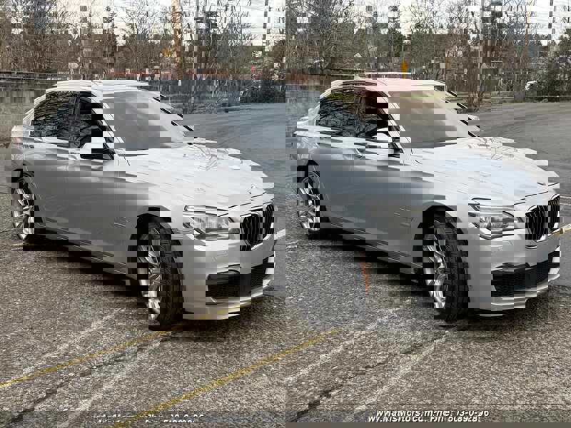 Used 2014 BMW 750Li w/ Executive Package image 7