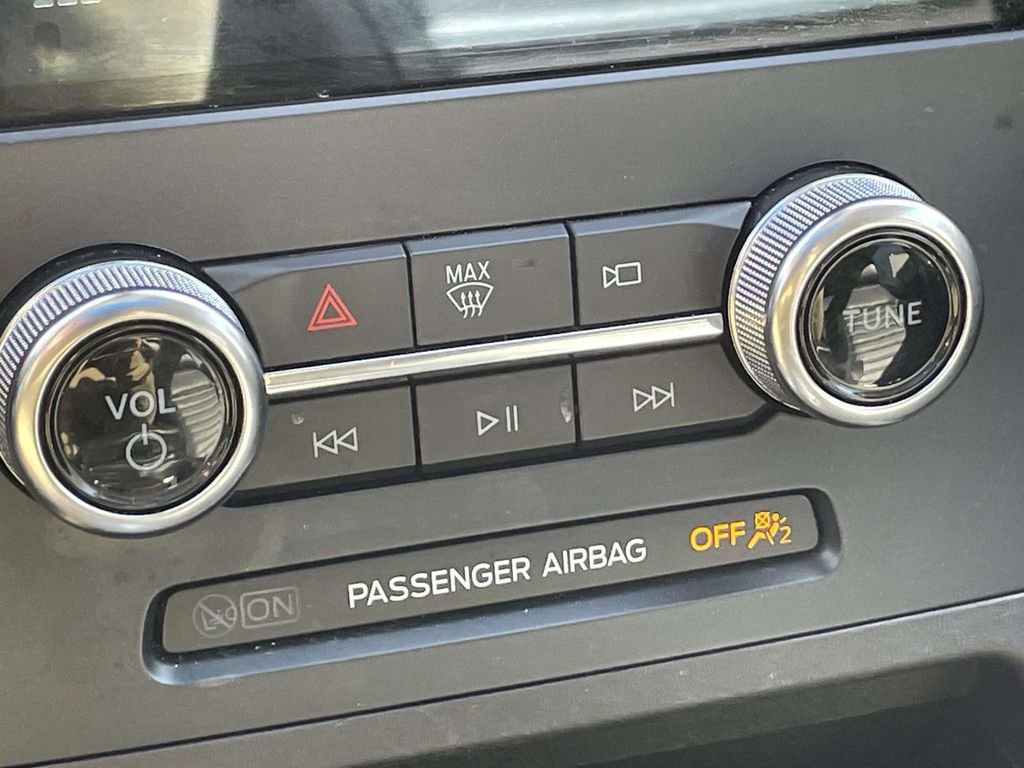 Certified 2023 Ford Edge SEL image 28