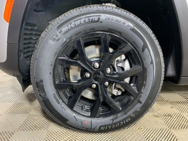 New 2026 Jeep Grand Cherokee L Altitude image 8