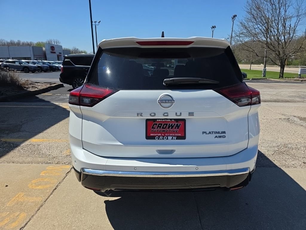 New 2026 Nissan Rogue Platinum image 5