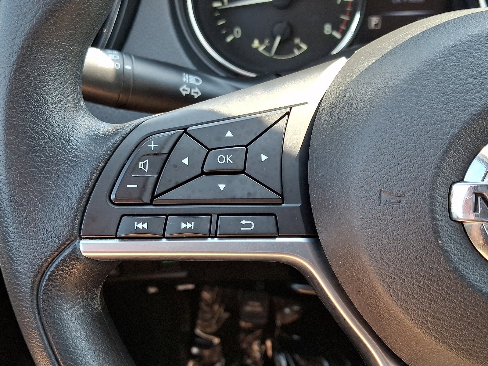 Used 2018 Nissan Rogue Sport SV image 20