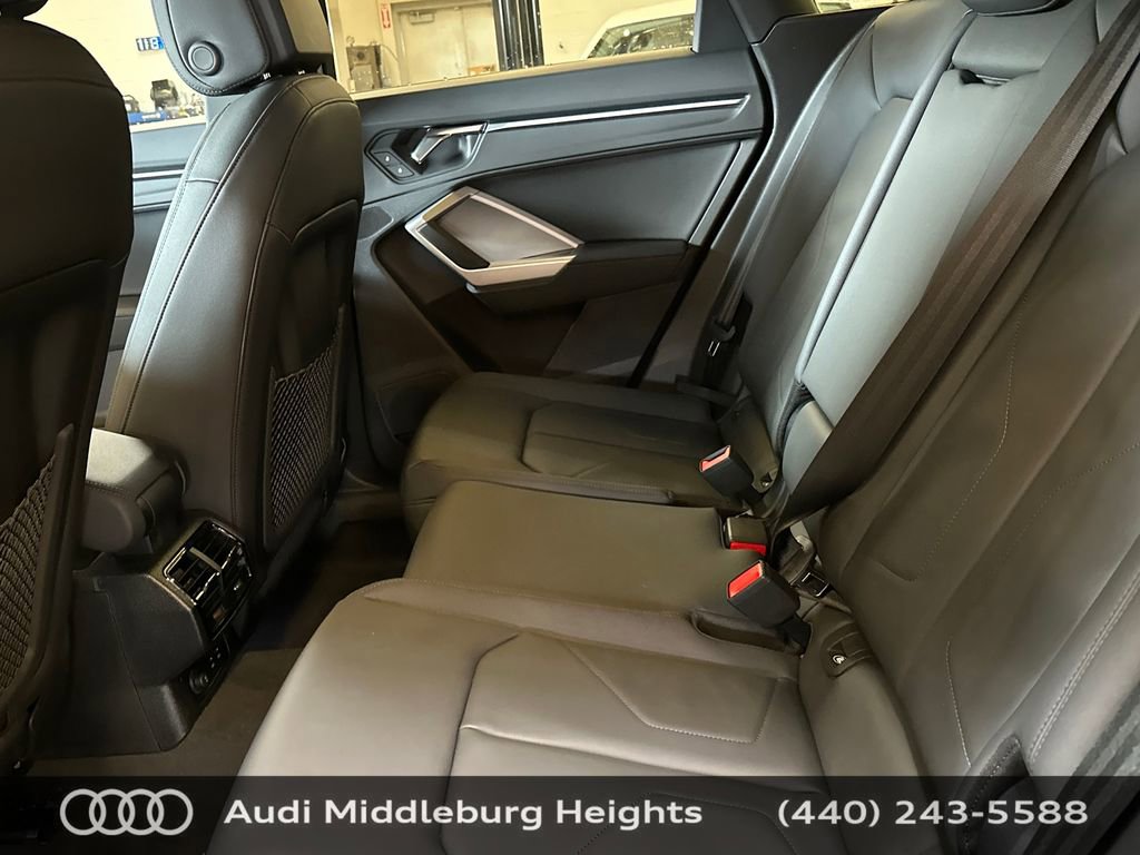 New 2025 Audi Q3 2.0T Premium image 27