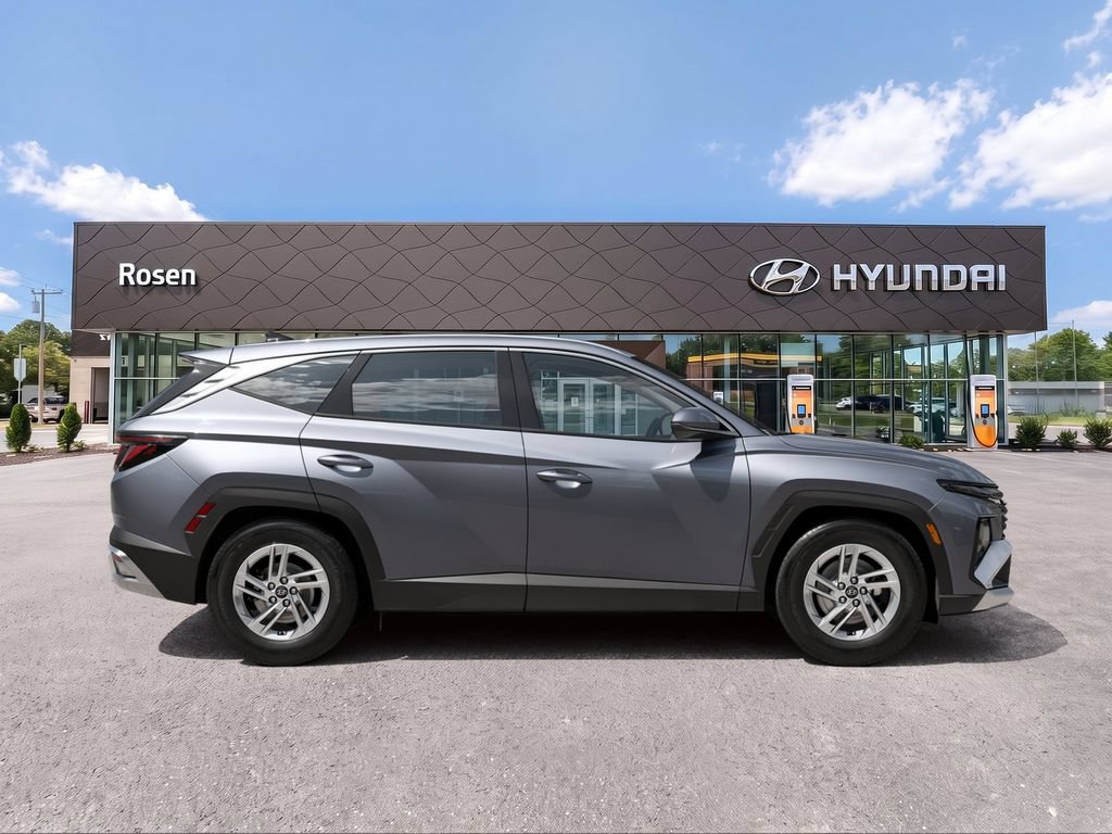 New 2026 Hyundai Tucson SE FWD image 6