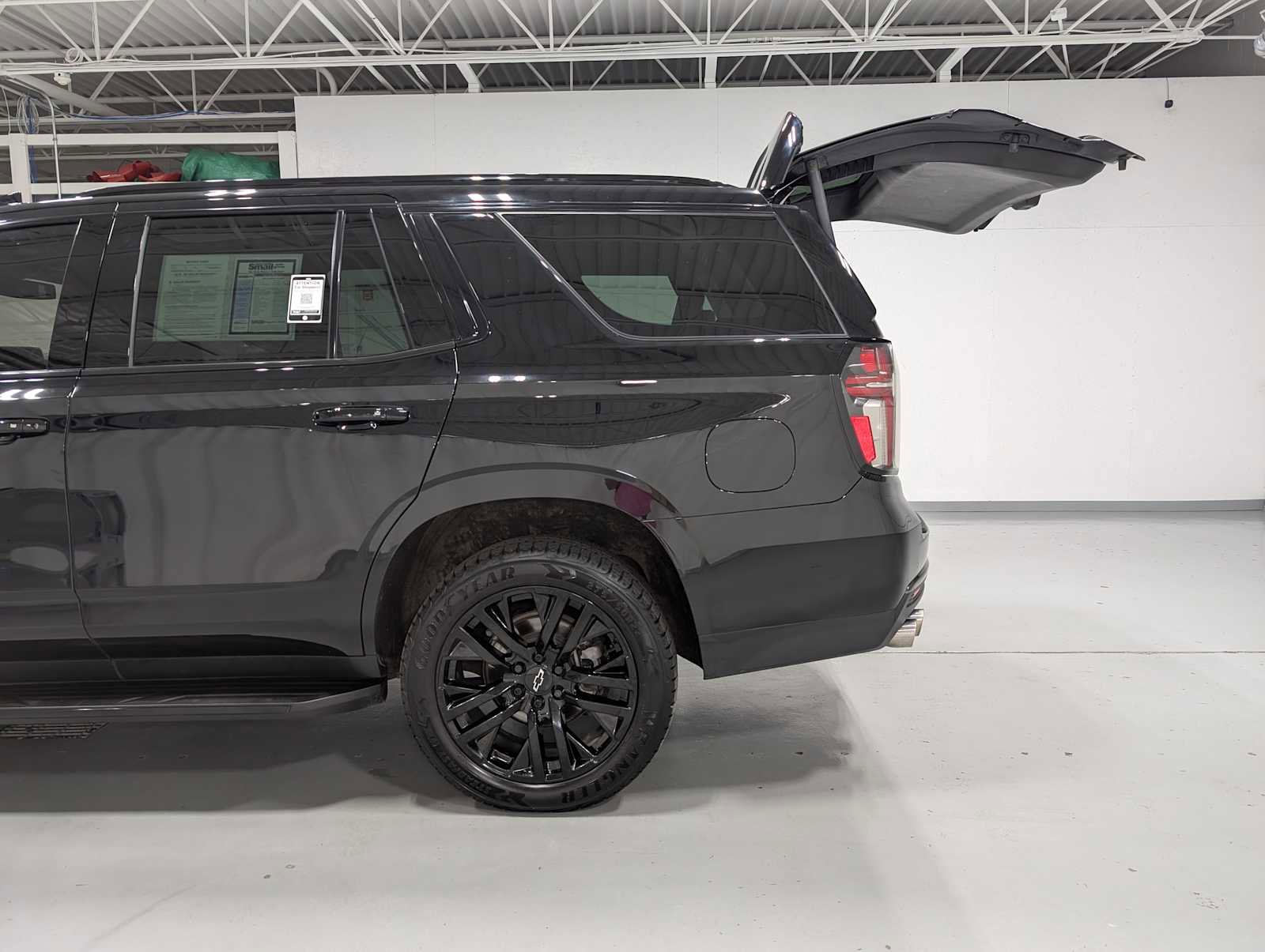 Used 2022 Chevrolet Tahoe RST w/ Sport Performance Package image 10