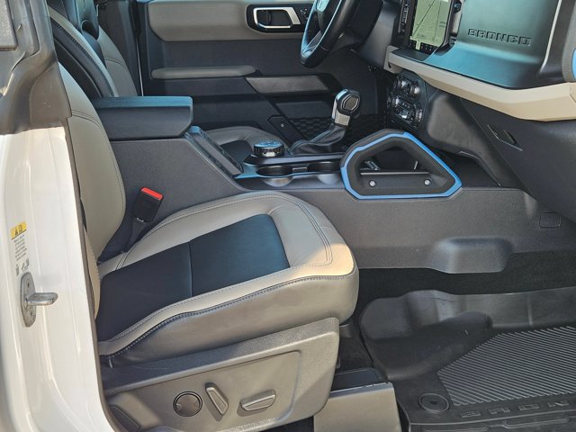Used 2023 Ford Bronco Wildtrak AWD/4WD image 21