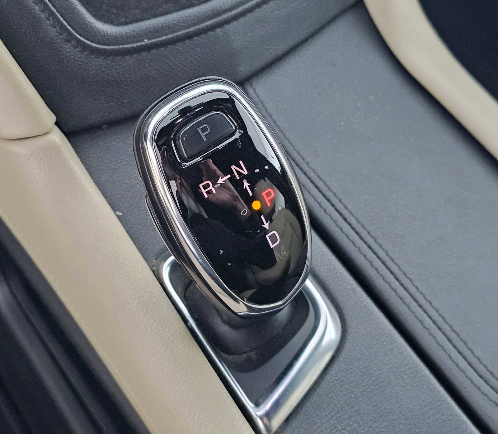 Used 2019 Cadillac XT5 FWD image 30