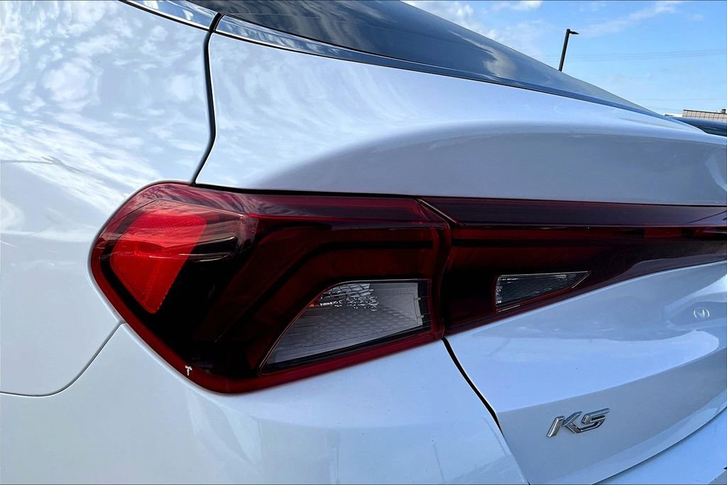 Used 2021 Kia K5 LXS image 39