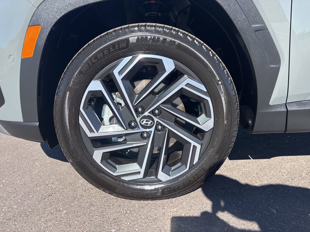 Certified 2025 Hyundai Tucson Limited image 35