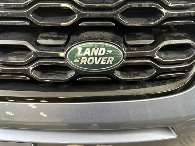 Used 2023 Land Rover Discovery Sport SE R-Dynamic image 9