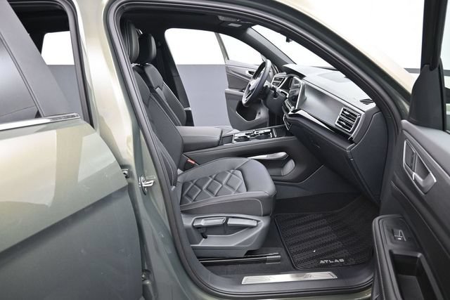 New 2026 Volkswagen Atlas Cross Sport SE AWD/4WD image 14