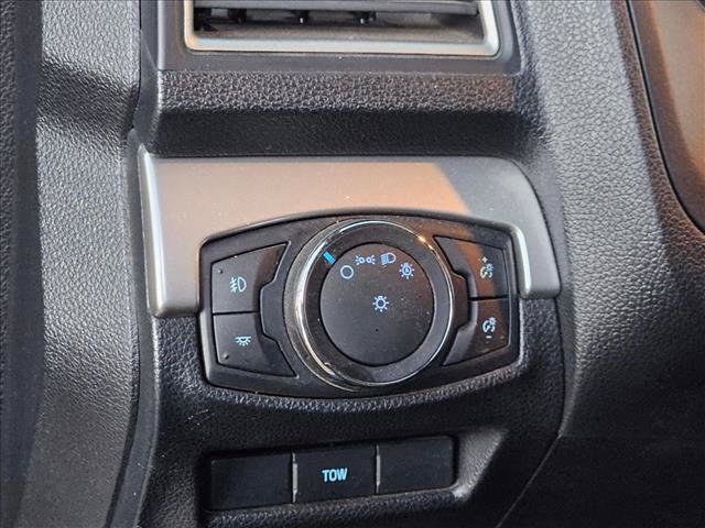 Used 2016 Ford Explorer XLT w/ Equipment Group 202A FWD image 24