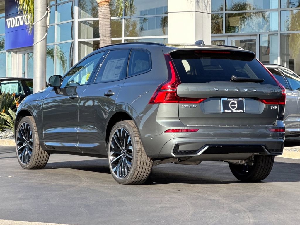 New 2026 Volvo XC60 T8 Ultra w/ Climate Package PRO image 3