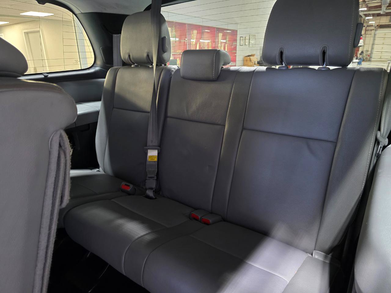 Used 2018 Toyota Sequoia Limited w/ Safety & Convenience Package AWD/4WD image 21