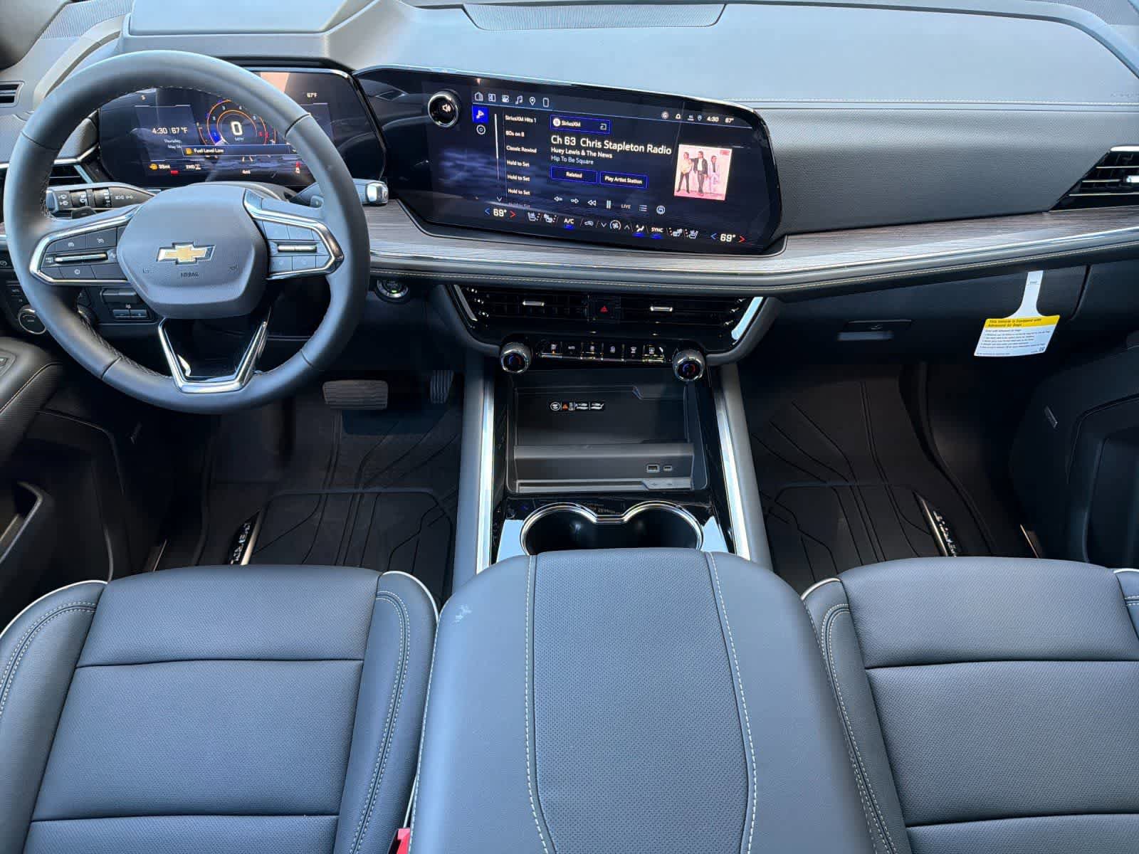 New 2026 Chevrolet Suburban Premier AWD/4WD image 3