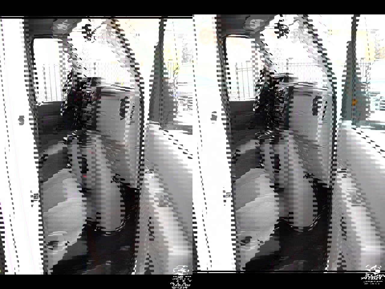 Used 2022 Ford E-450 and Econoline 450 Super Duty w/ Motorhome Prep Package image 14